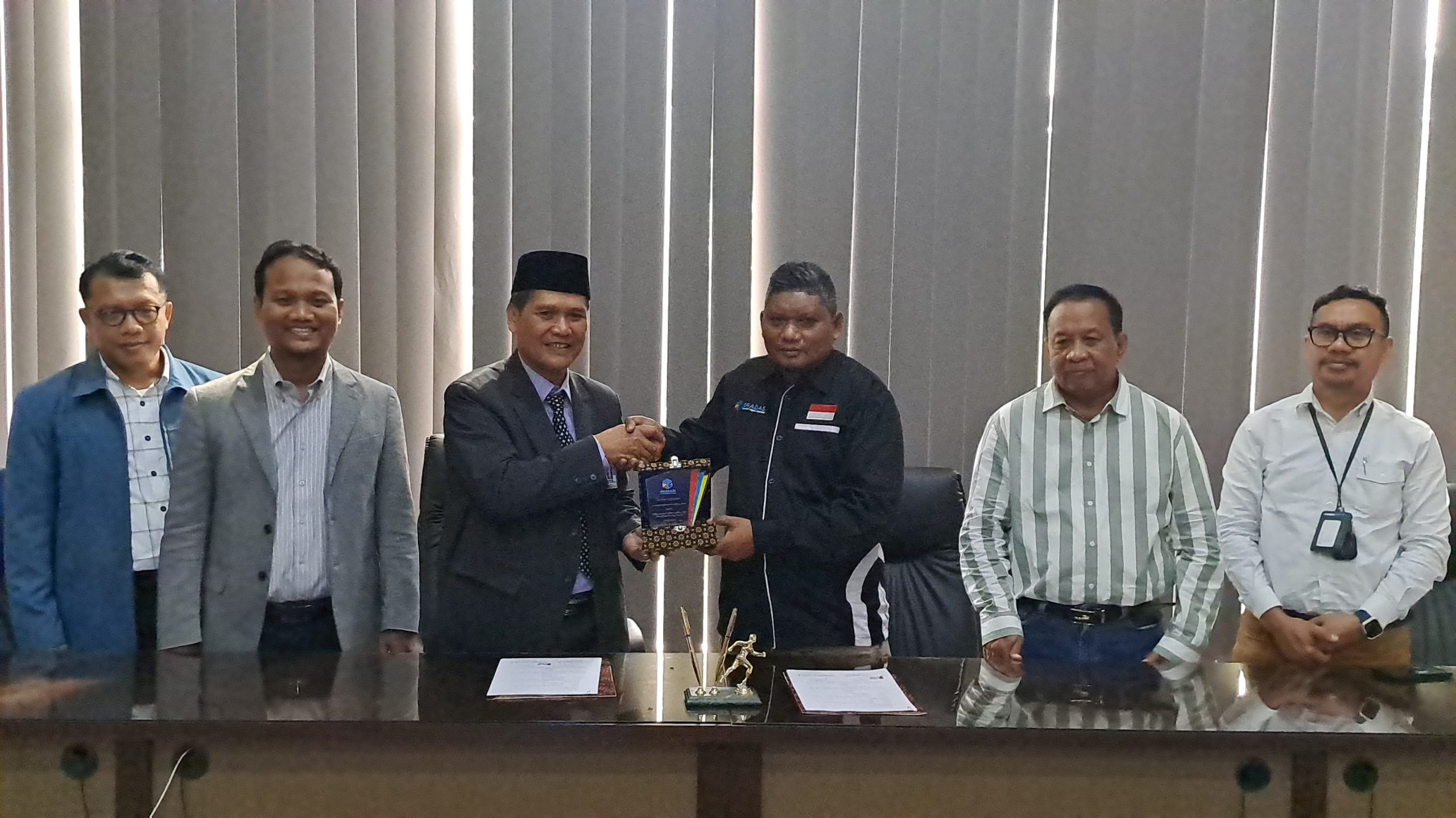 Kolaborasi Inovatif Teknologi Pendidikan: FKIP UNS X Gradasi