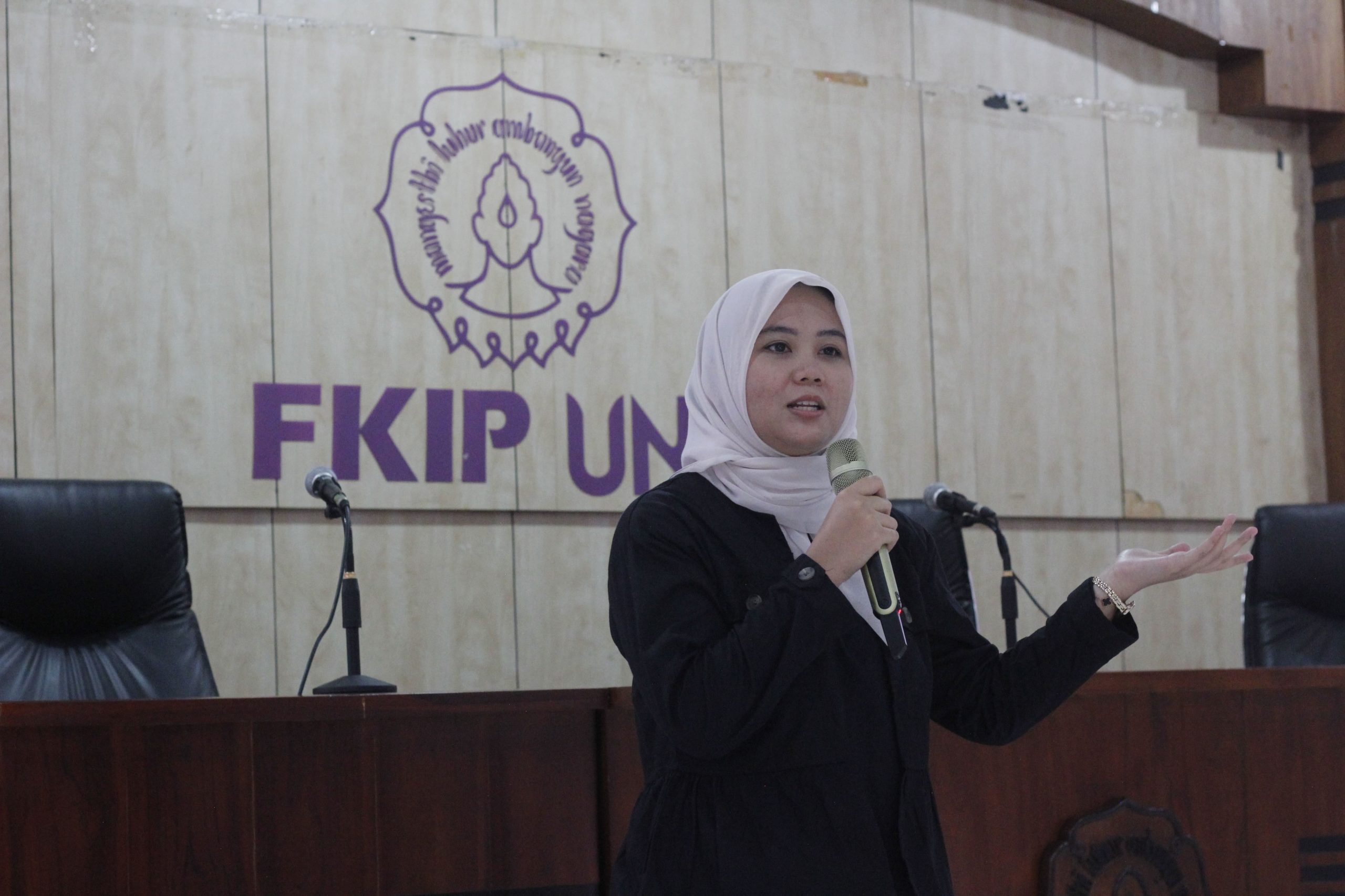 Strategi Efektif Membuat CV dan Portofolio Profesional: Workshop HIMA LOGIC S1TP