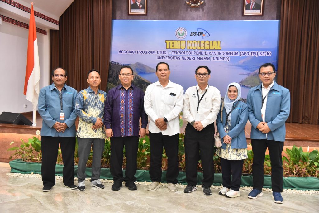 S1 Teknologi Pendidikan FKIP UNS Berpartisipasi dalam Temu Kolegial APS-TPI ke-10 di Universitas Negeri Medan