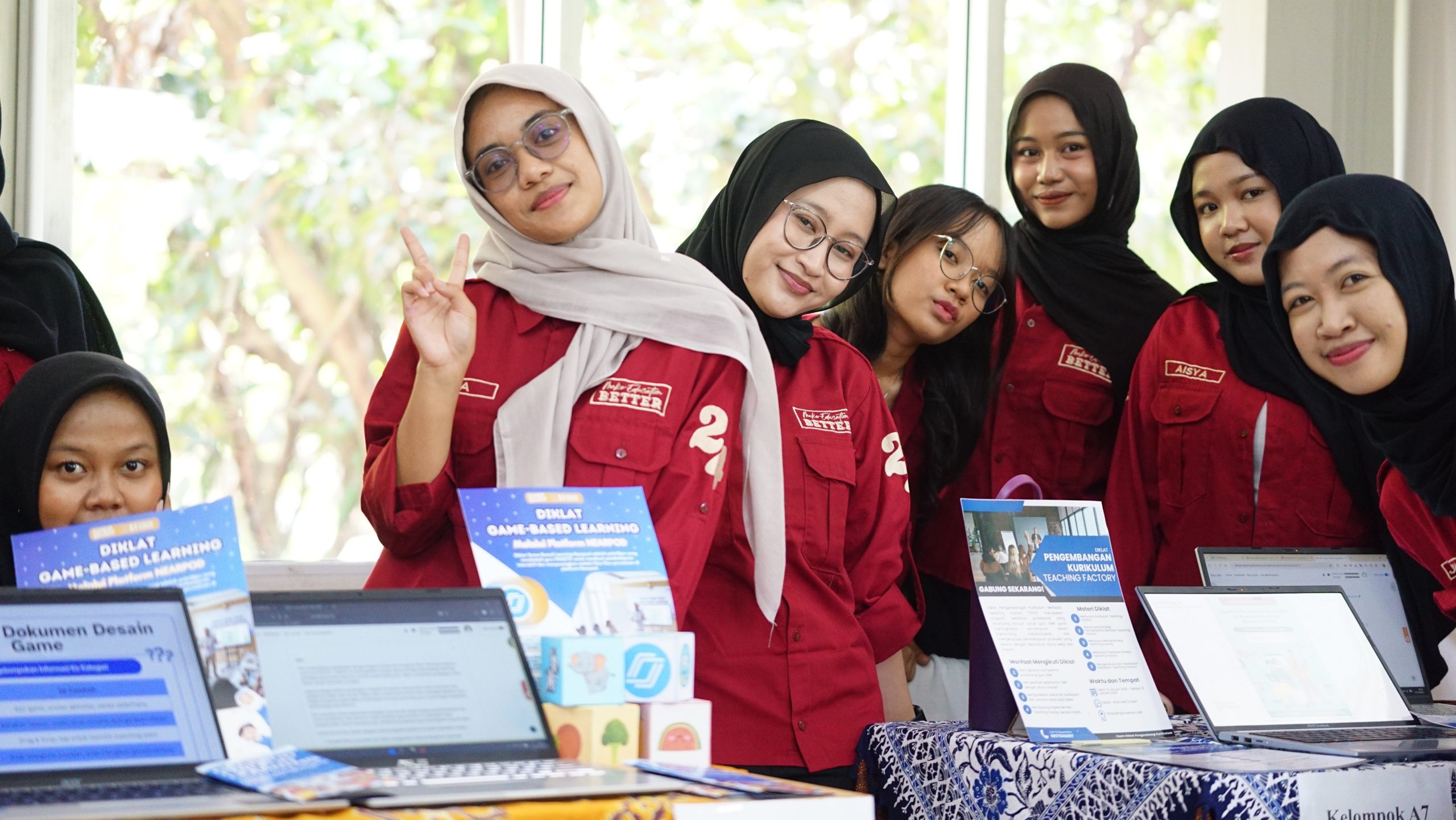 Bukan UAS Biasa: Mahasiswa S1 Teknologi Pendidikan Angkatan 2024 Gelar “Showcase Karya” Pengembangan Diklat Berbasis LMS